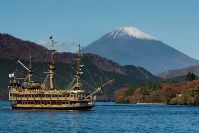 Hakone Pirate ship sailing across the waters of Lake Ashi with Mt.Fuji in the background